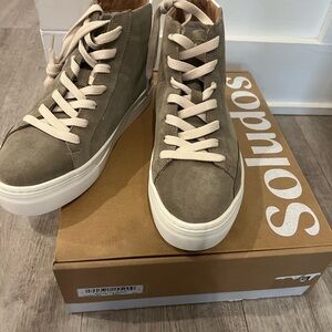 Women’s sage Soludos 8.5 Ibiza high top sneakers. New in box